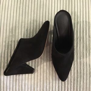 Vince. Black Suede Mules